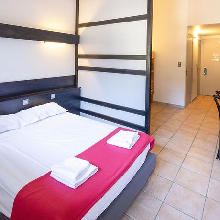 Village Club Mileade Calvi Кальви Экстерьер фото
